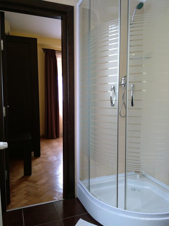 Rami House Central Double Rooms براشوف الغرفة الصورة